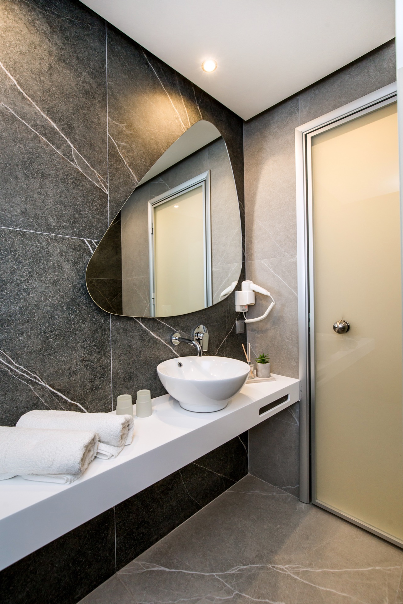 DELUXE ROOM Image 5